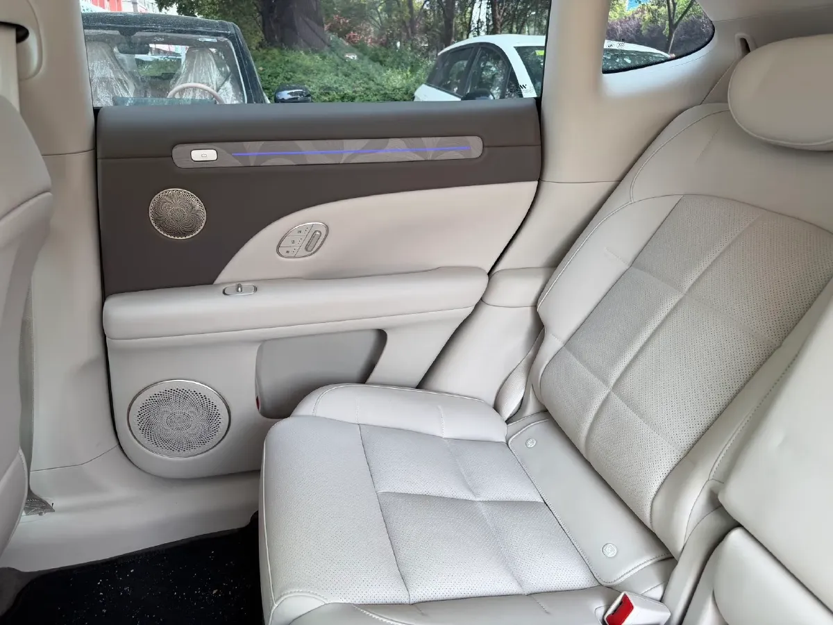 2026 IM LS6 BEV,autocango,china used car exporter,china ev exporter,chinese used car exporter,chinese used ev exporter