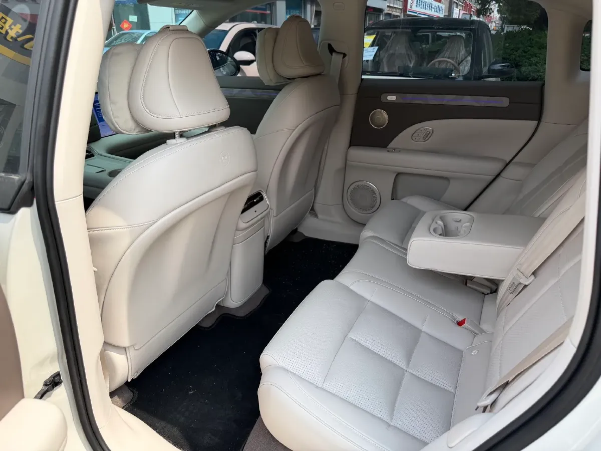 2026 IM LS6 BEV,autocango,china used car exporter,china ev exporter,chinese used car exporter,chinese used ev exporter