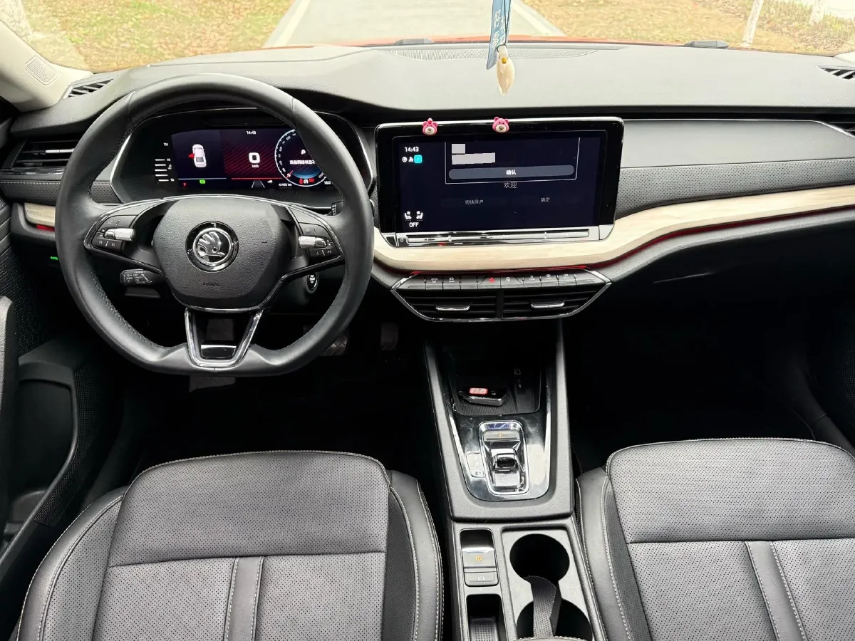 2021 Skoda Octavia 1.4T 150HP L4 7DCT,autocango,china used car exporter,china ev exporter,chinese used car exporter,chinese used ev exporter