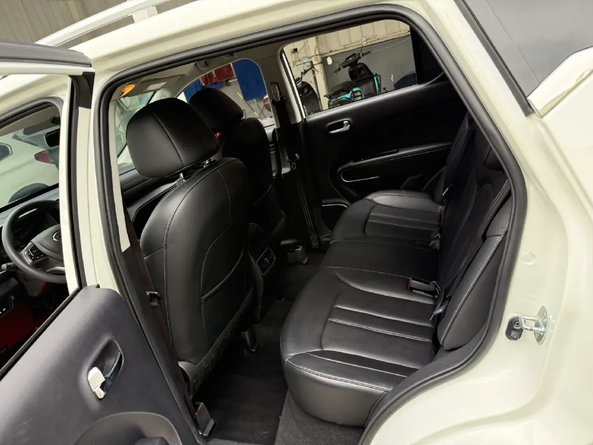 2021 GAC Trumpchi GS3 1.5T 169HP L4 6AT,autocango,china used car exporter,china ev exporter,chinese used car exporter,chinese used ev exporter