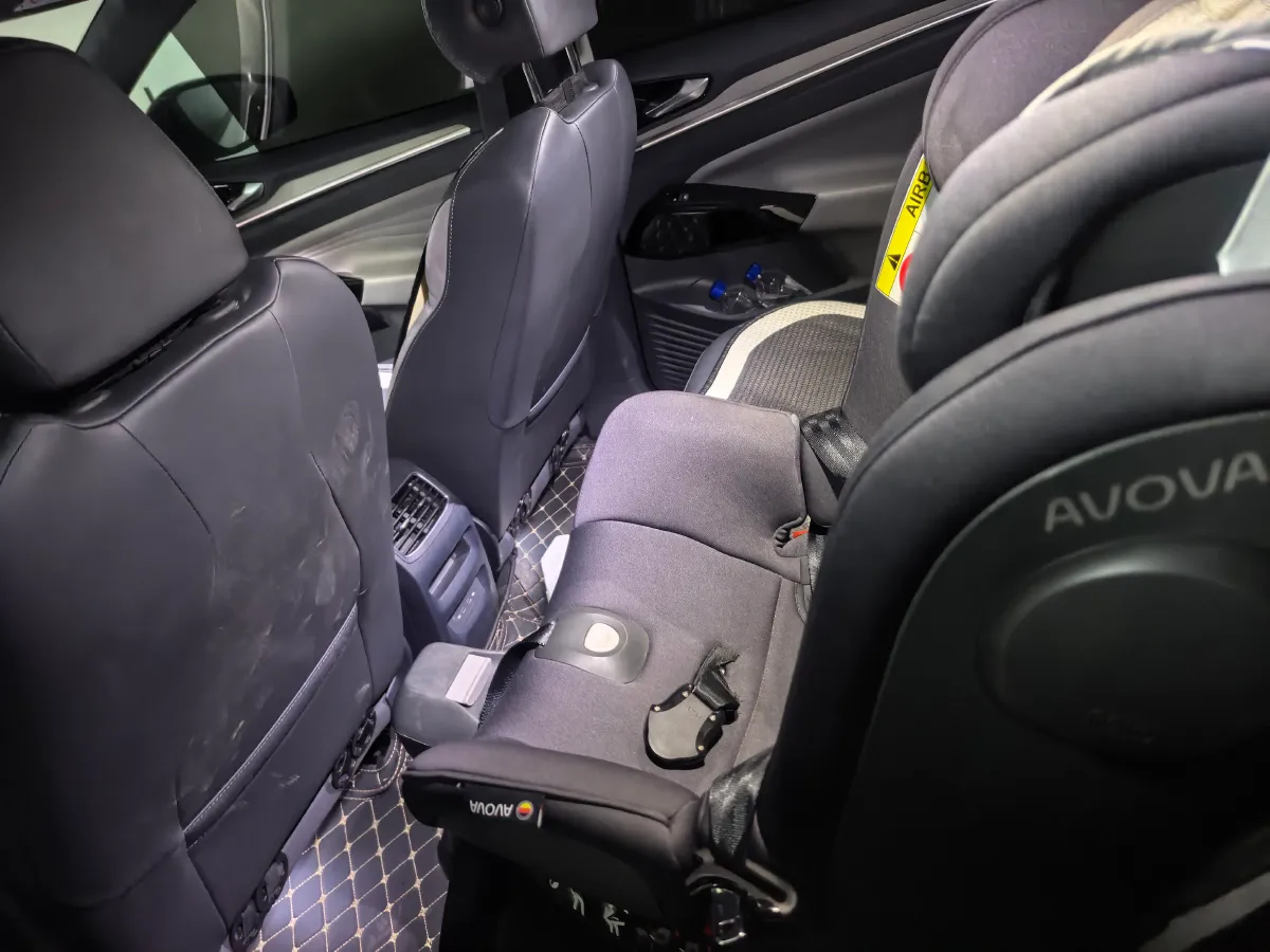 2022 Neta S Range Extended 231HP REEV 43.51KWH,autocango,china used car exporter,china ev exporter,chinese used car exporter,chinese used ev exporter