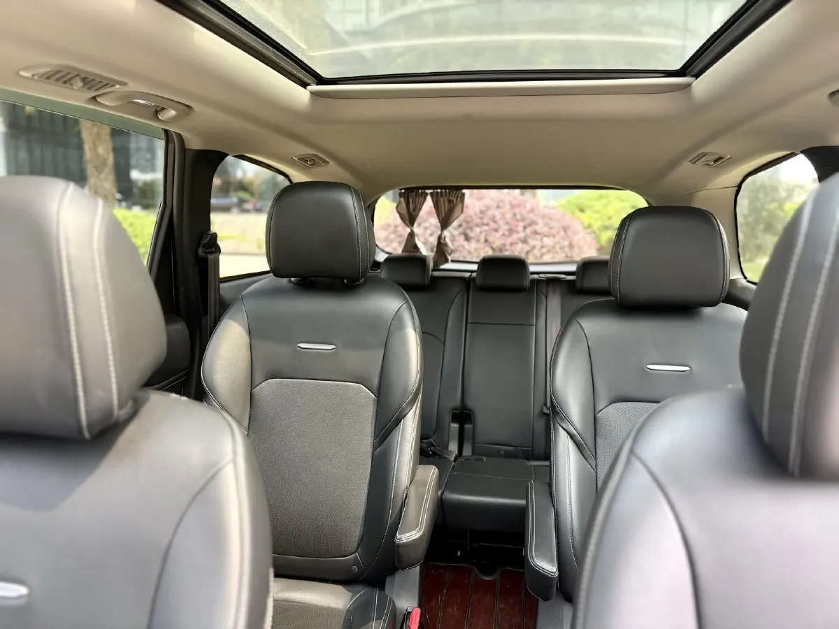 2022 MAXUS G10 2.0T 224HP L4 6MT,autocango,china used car exporter,china ev exporter,chinese used car exporter,chinese used ev exporter