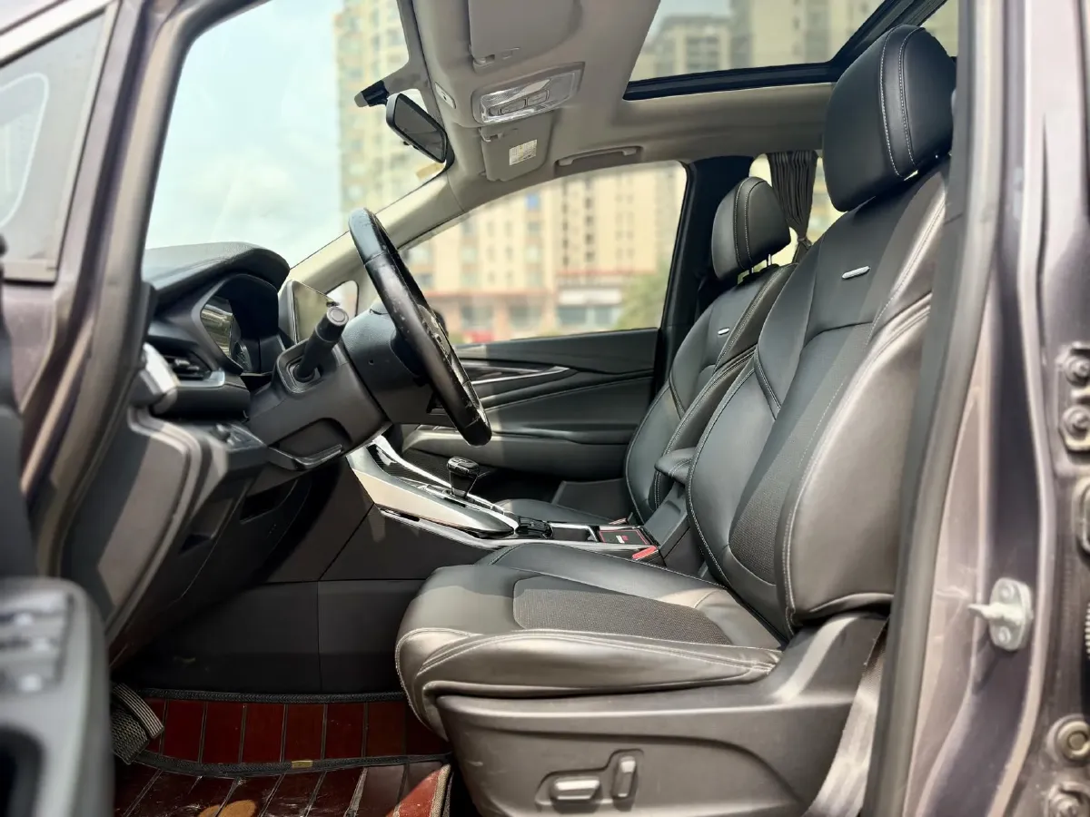 2022 MAXUS G10 2.0T 224HP L4 6MT,autocango,china used car exporter,china ev exporter,chinese used car exporter,chinese used ev exporter