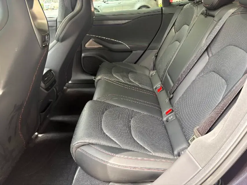 2024 MI SU7 BEV 73.6KWH,autocango,china used car exporter,china ev exporter,chinese used car exporter,chinese used ev exporter