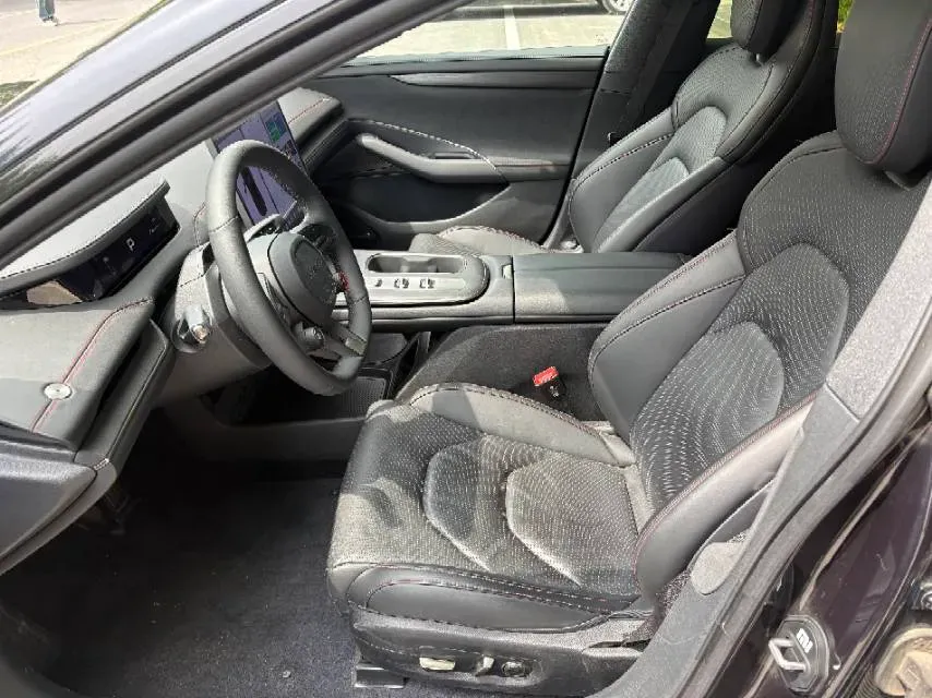 2024 MI SU7 BEV 73.6KWH,autocango,china used car exporter,china ev exporter,chinese used car exporter,chinese used ev exporter