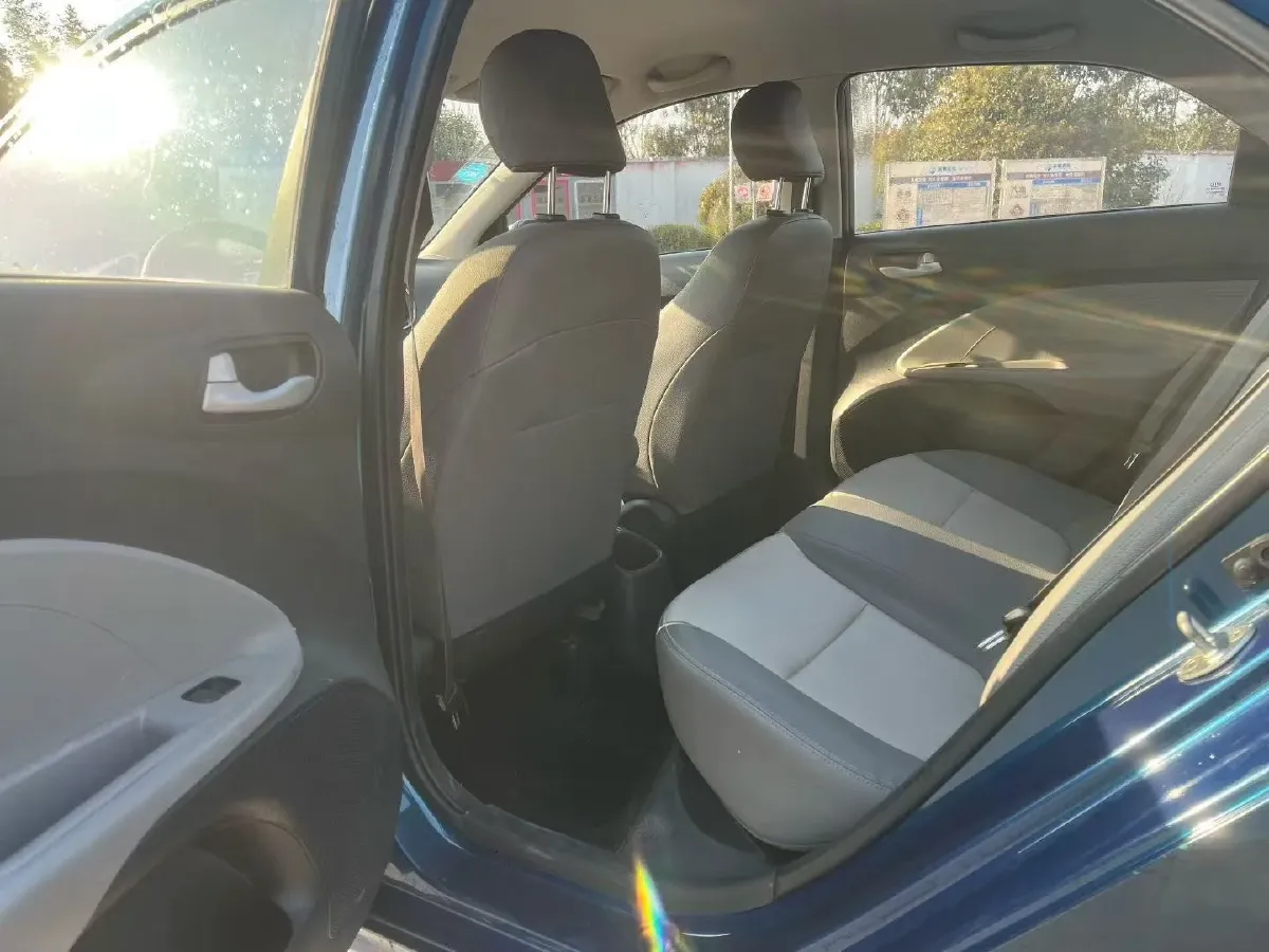 2017 Kia Pegas 1.4L 95HP L4 5MT,autocango,china used car exporter,china ev exporter,chinese used car exporter,chinese used ev exporter