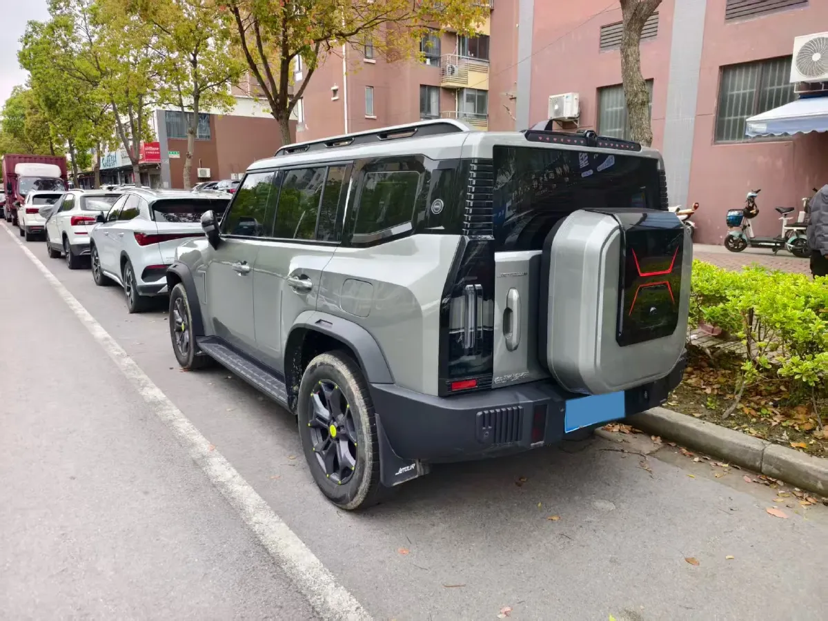 2023 Jetour Traveller 2.0T 254HP L4 7DCT,autocango,china used car exporter,china ev exporter,chinese used car exporter,chinese used ev exporter