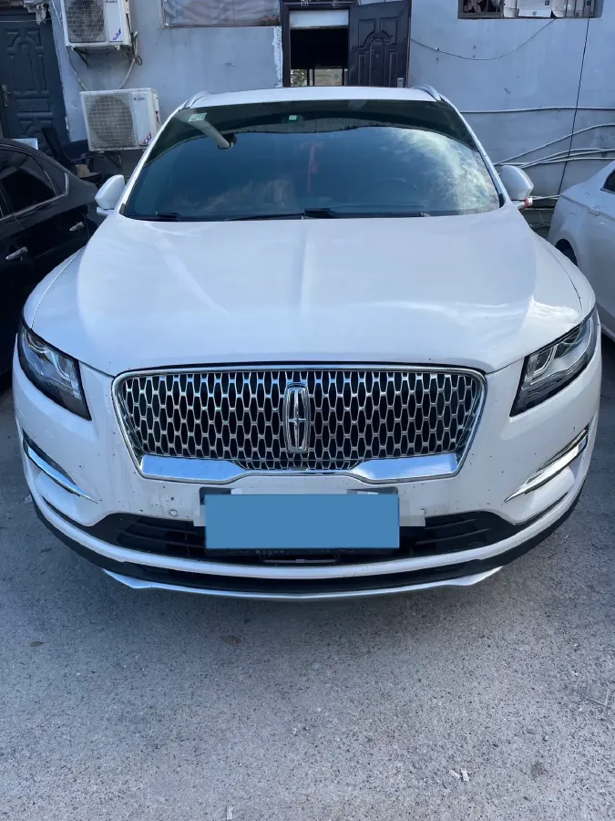 2019 Lincoln MKC 2.0T 203HP L4 6AT,autocango,china used car exporter,china ev exporter,chinese used car exporter,chinese used ev exporter
