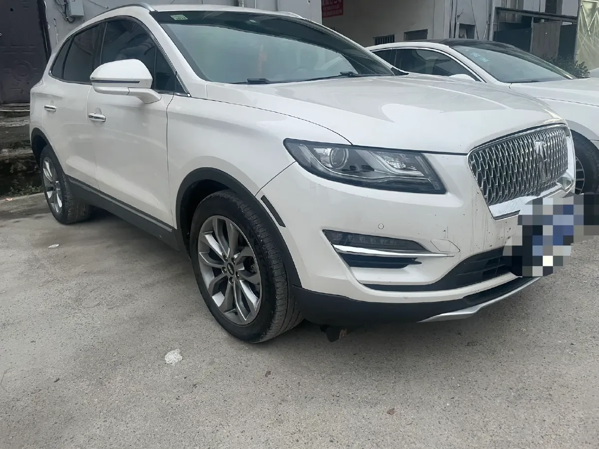 2019 Lincoln MKC 2.0T 203HP L4 6AT,autocango,china used car exporter,china ev exporter,chinese used car exporter,chinese used ev exporter
