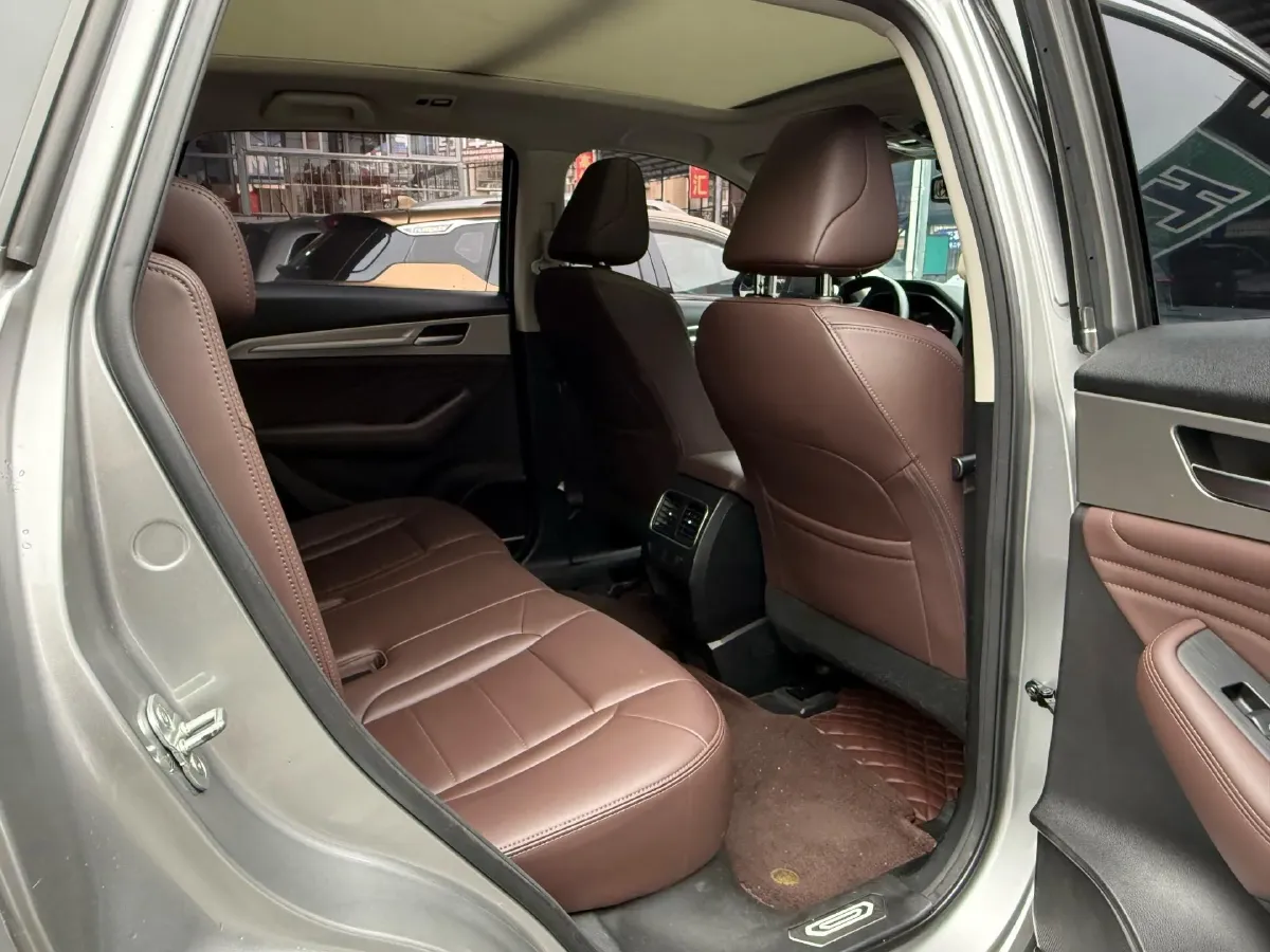 2020 Haval F7 1.5T 169HP L4 7DCT,autocango,china used car exporter,china ev exporter,chinese used car exporter,chinese used ev exporter