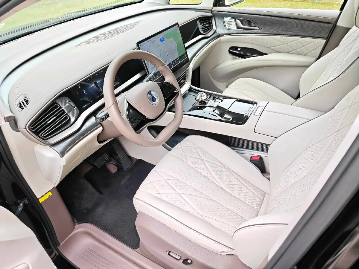 2022 BMW X2 2.0T 192HP L4 8AT,autocango,china used car exporter,china ev exporter,chinese used car exporter,chinese used ev exporter