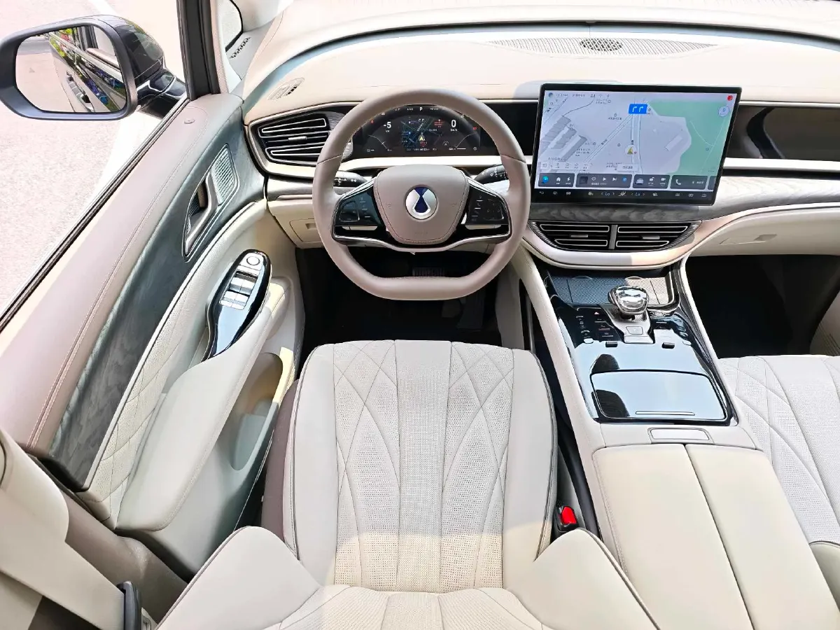 2022 BMW X2 2.0T 192HP L4 8AT,autocango,china used car exporter,china ev exporter,chinese used car exporter,chinese used ev exporter