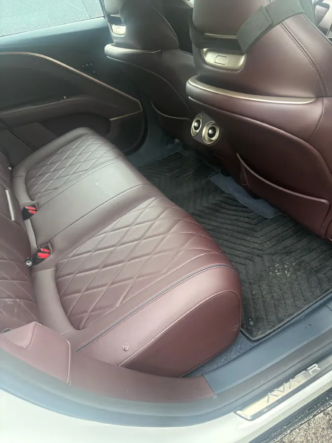 2025 Avatr 11 1.5T 156HP L4 REEV,autocango,china used car exporter,china ev exporter,chinese used car exporter,chinese used ev exporter