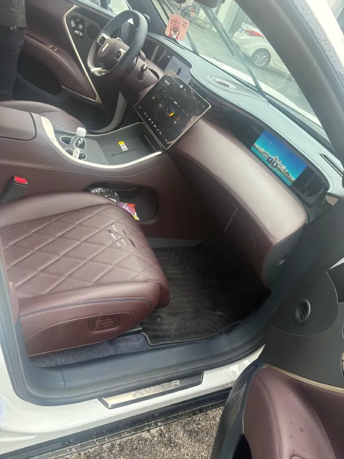 2025 Avatr 11 1.5T 156HP L4 REEV,autocango,china used car exporter,china ev exporter,chinese used car exporter,chinese used ev exporter