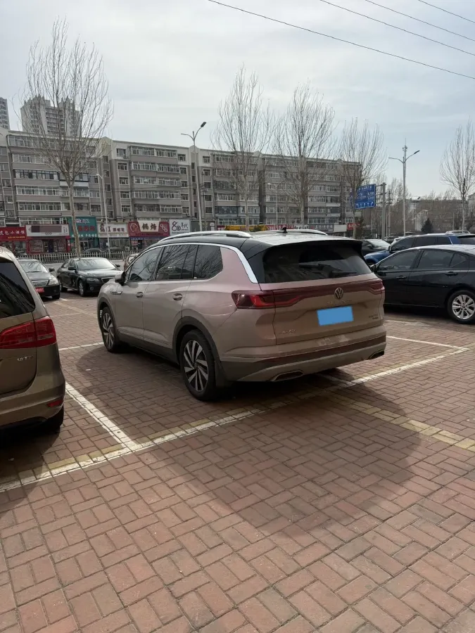2022 Volkswagen Talagon 2.0T 220HP L4 7DCT,autocango,china used car exporter,china ev exporter,chinese used car exporter,chinese used ev exporter