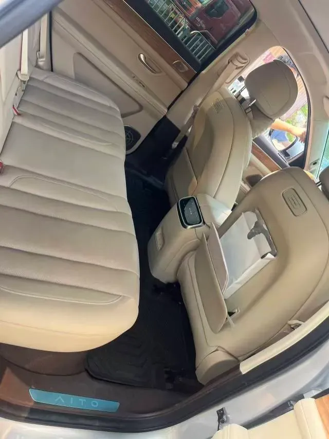 2024 AITO AITO M7 1.5T 152HP L4 REEV 40KWH,autocango,china used car exporter,china ev exporter,chinese used car exporter,chinese used ev exporter