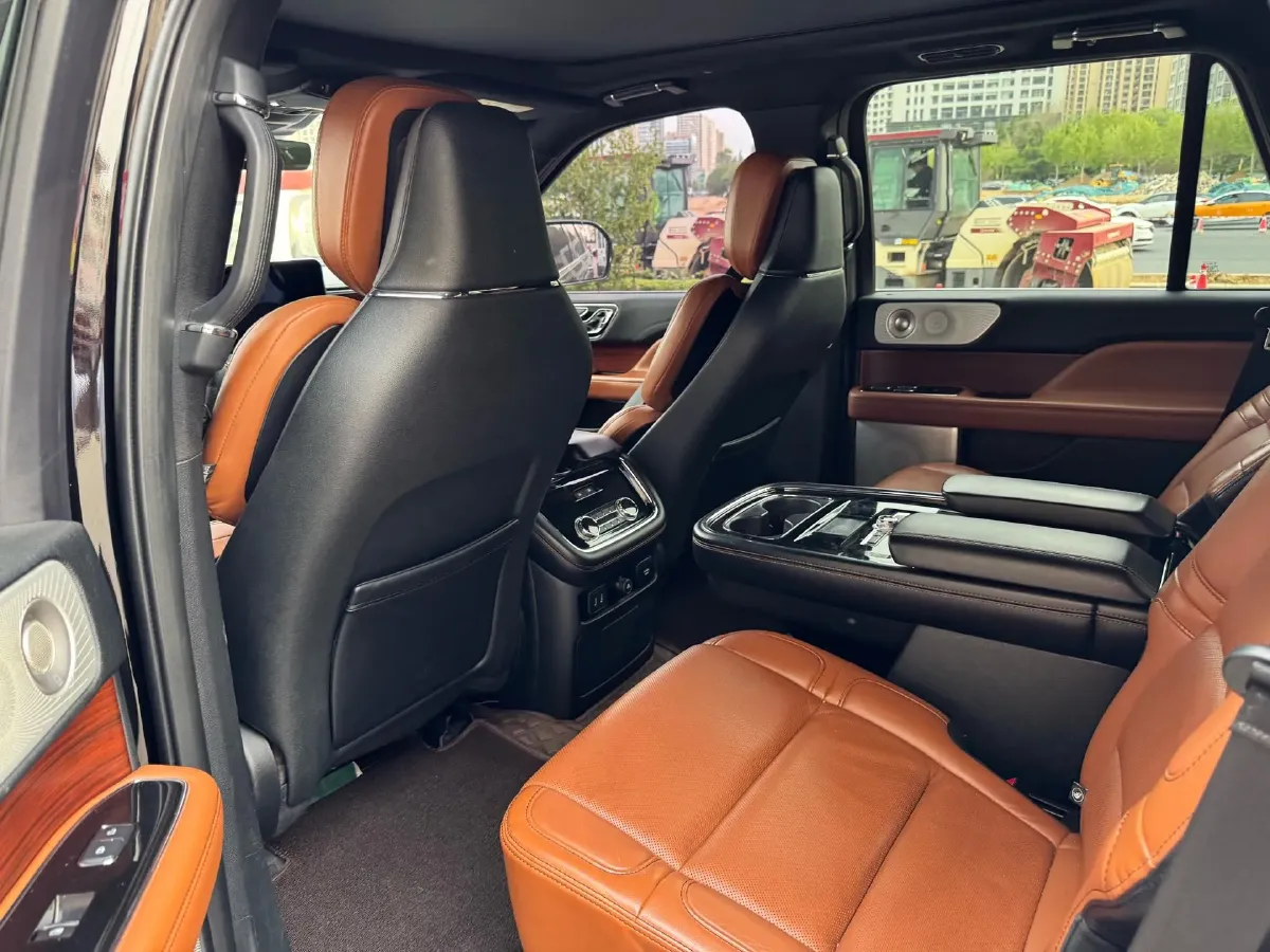 2020 Lincoln Navigator 3.5T 388HP V6 10AT,autocango,china used car exporter,china ev exporter,chinese used car exporter,chinese used ev exporter