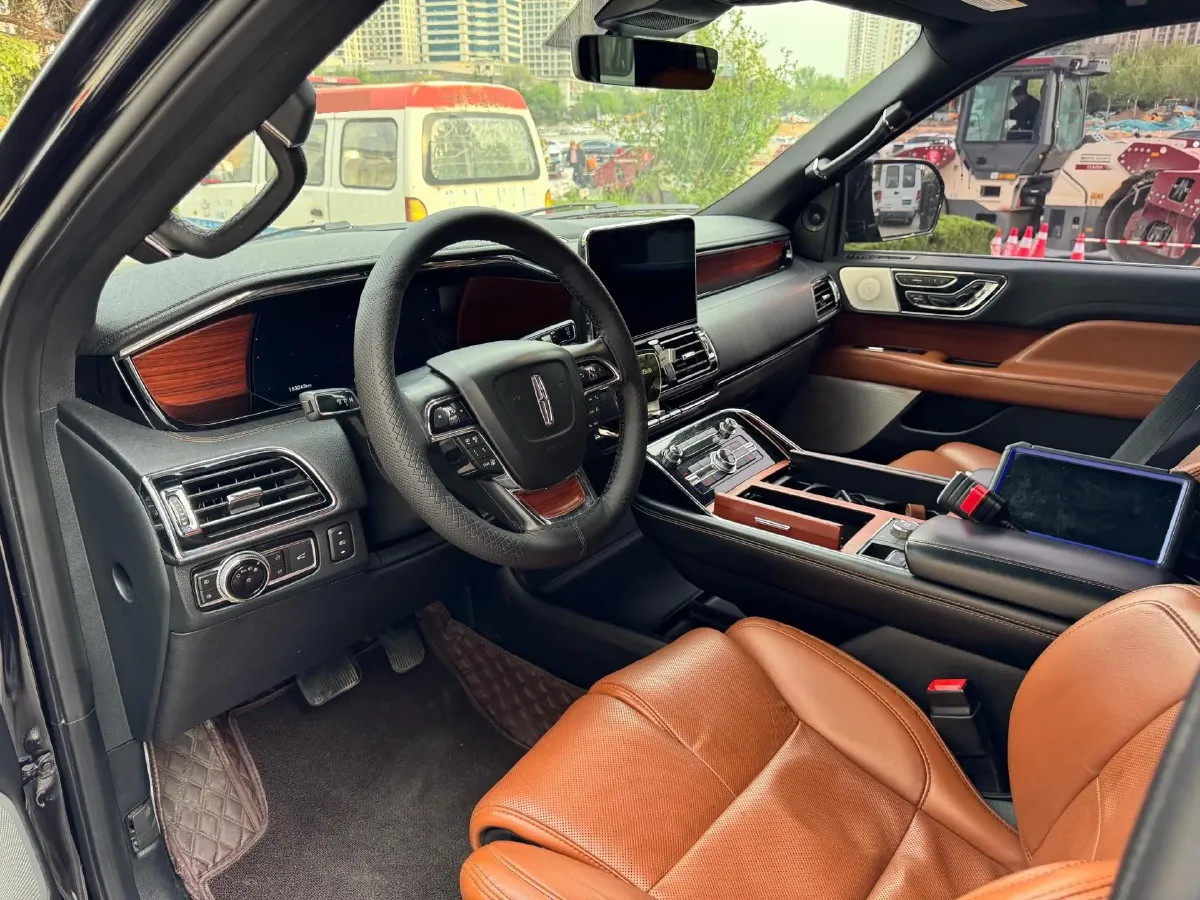 2020 Lincoln Navigator 3.5T 388HP V6 10AT,autocango,china used car exporter,china ev exporter,chinese used car exporter,chinese used ev exporter