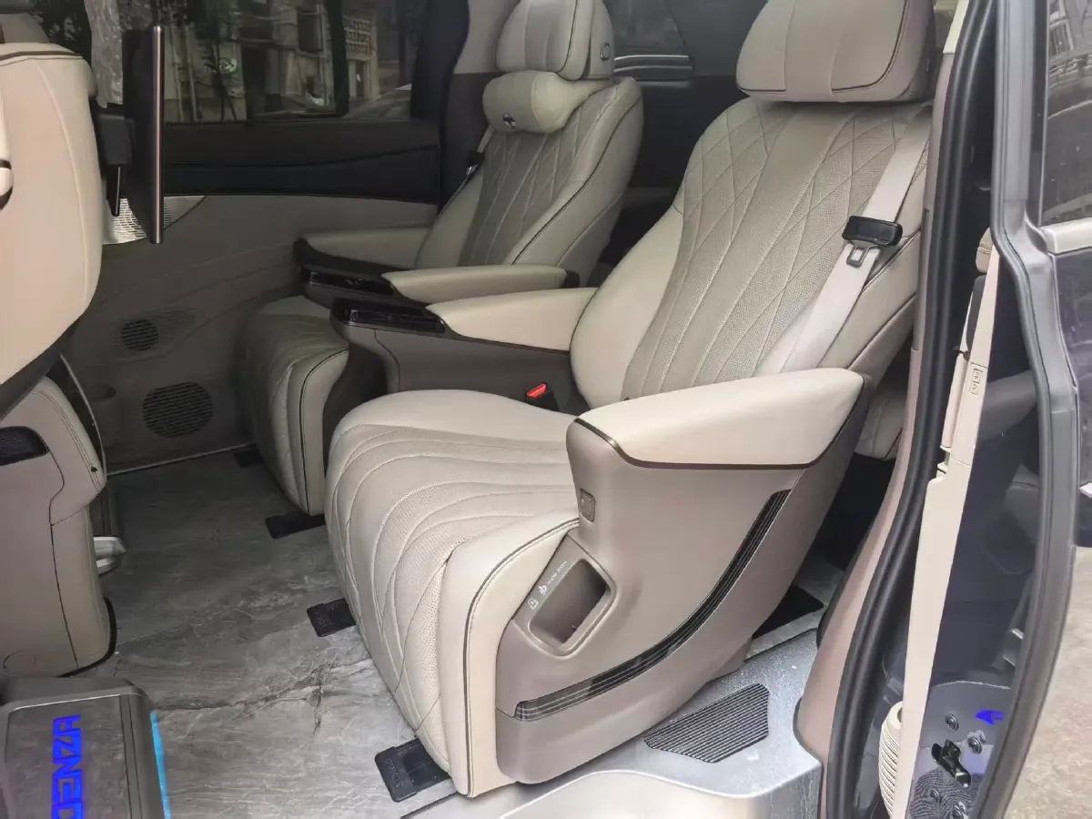 2022 Honda Odyssey 2.0L 146HP L4 E-CVT Hybrid,autocango,china used car exporter,china ev exporter,chinese used car exporter,chinese used ev exporter