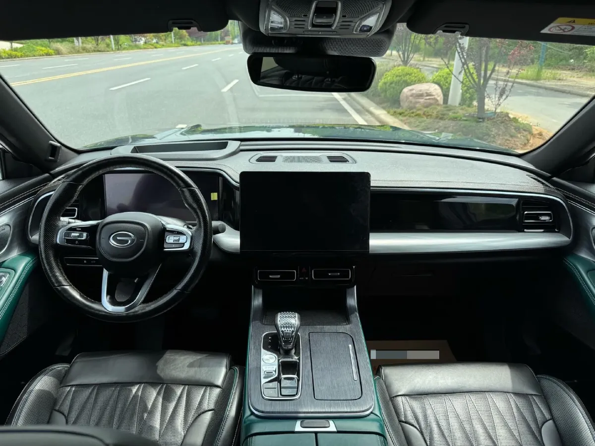 2022 GAC Trumpchi GS8 2.0T 252HP L4 8AT,autocango,china used car exporter,china ev exporter,chinese used car exporter,chinese used ev exporter