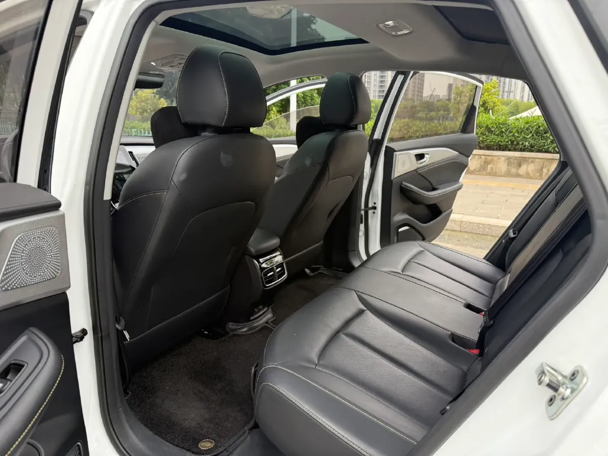 2022 Roewe RX5 eMAX 1.5T 169HP L4 AMT PHEV 16.6KWH,autocango,china used car exporter,china ev exporter,chinese used car exporter,chinese used ev exporter