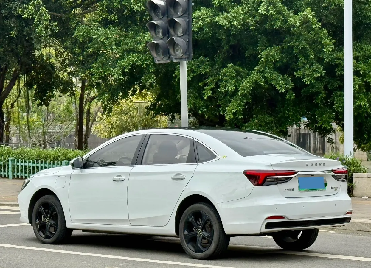 2022 Roewe RX5 eMAX 1.5T 169HP L4 AMT PHEV 16.6KWH,autocango,china used car exporter,china ev exporter,chinese used car exporter,chinese used ev exporter