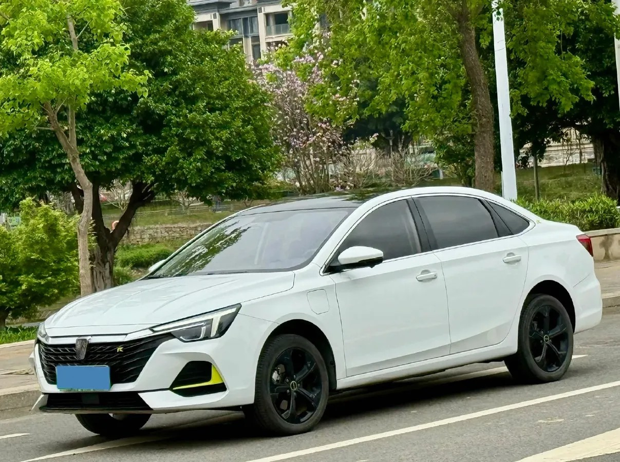 2022 Roewe RX5 eMAX 1.5T 169HP L4 AMT PHEV 16.6KWH,autocango,china used car exporter,china ev exporter,chinese used car exporter,chinese used ev exporter