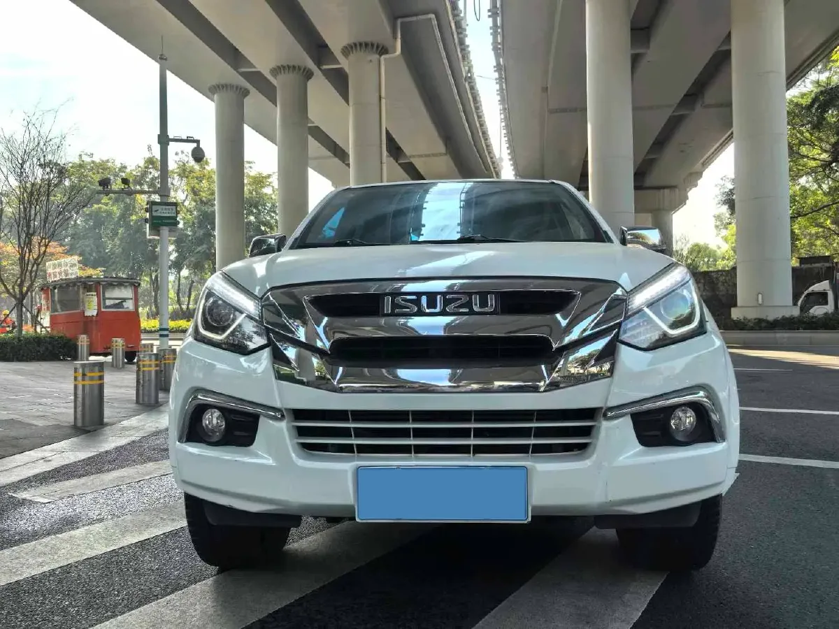 2021 Isuzu D-MAX 1.9T 163HP L4 6AT,autocango,china used car exporter,china ev exporter,chinese used car exporter,chinese used ev exporter