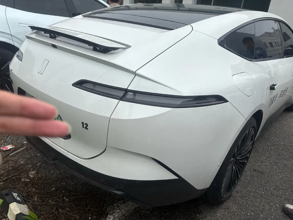 2025 Avatr 12 1.5T 156HP L4 REEV 39.05KWH,autocango,china used car exporter,china ev exporter,chinese used car exporter,chinese used ev exporter