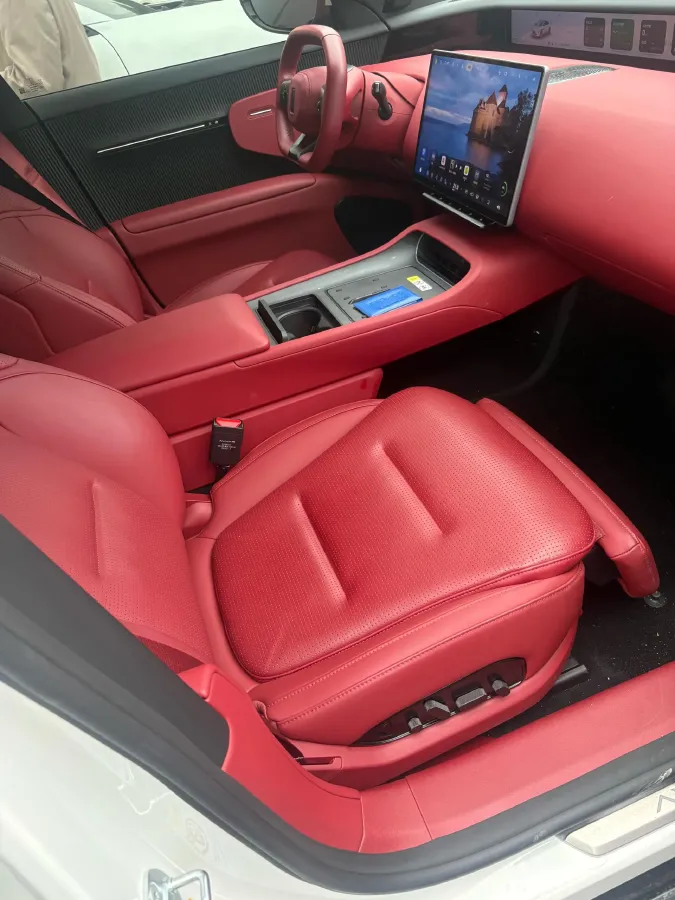 2025 Avatr 12 1.5T 156HP L4 REEV 39.05KWH,autocango,china used car exporter,china ev exporter,chinese used car exporter,chinese used ev exporter