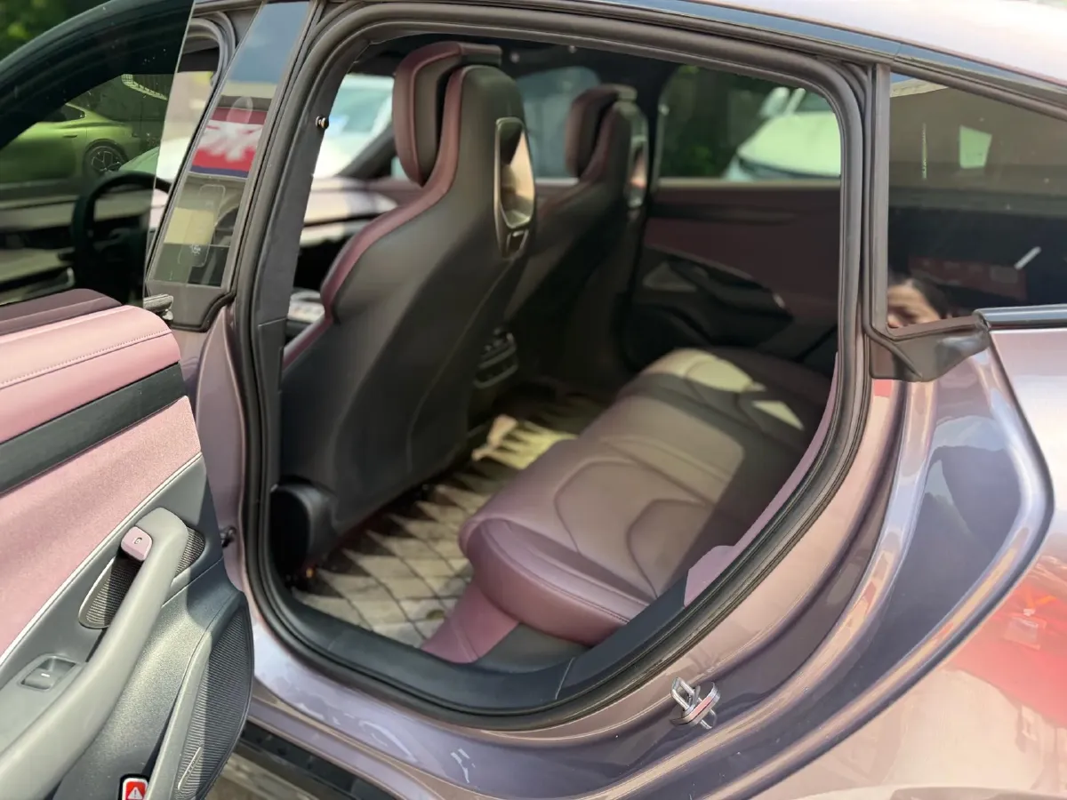 2024 MI SU7 BEV 101KWH,autocango,china used car exporter,china ev exporter,chinese used car exporter,chinese used ev exporter