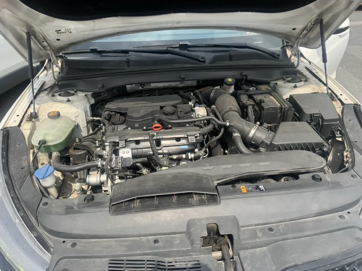 2020 Kia K5 1.5T 170HP L4 7DCT,autocango,china used car exporter,china ev exporter,chinese used car exporter,chinese used ev exporter