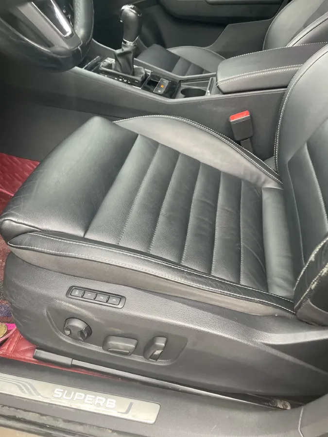 2018 Skoda Kodiak 1.8T 180HP L4 7DCT,autocango,china used car exporter,china ev exporter,chinese used car exporter,chinese used ev exporter