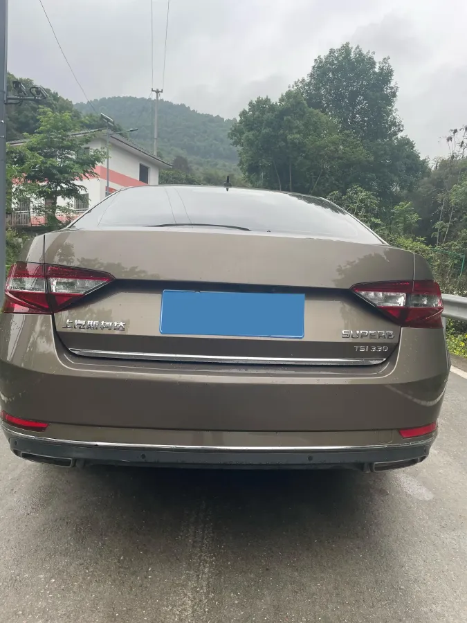 2018 Skoda Kodiak 1.8T 180HP L4 7DCT,autocango,china used car exporter,china ev exporter,chinese used car exporter,chinese used ev exporter