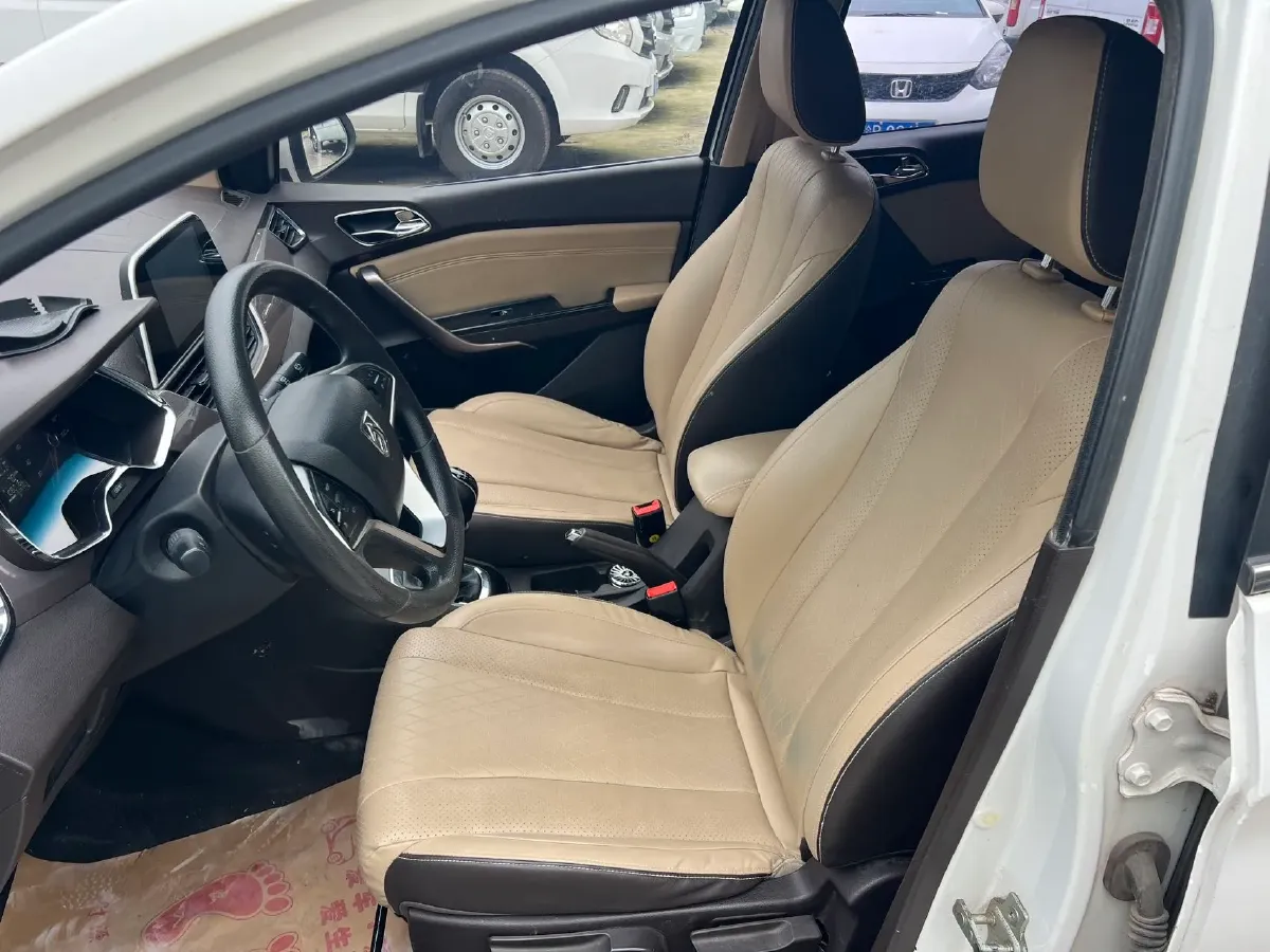 2019 JinBei XinYuan T32S 1.5L 102HP L4 5MT,autocango,china used car exporter,china ev exporter,chinese used car exporter,chinese used ev exporter