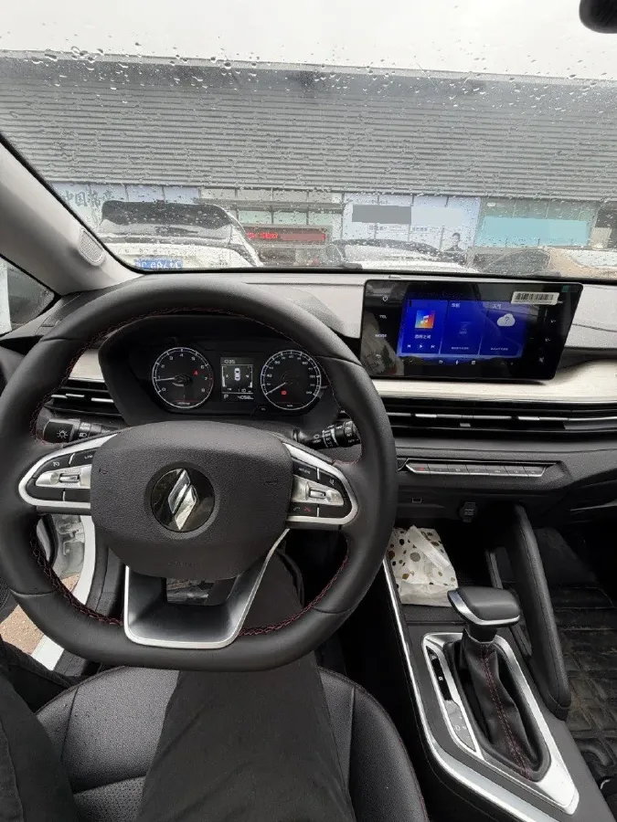 2024 Livan X3 PRO 1.5L 113HP L4 CVT,autocango,china used car exporter,china ev exporter,chinese used car exporter,chinese used ev exporter