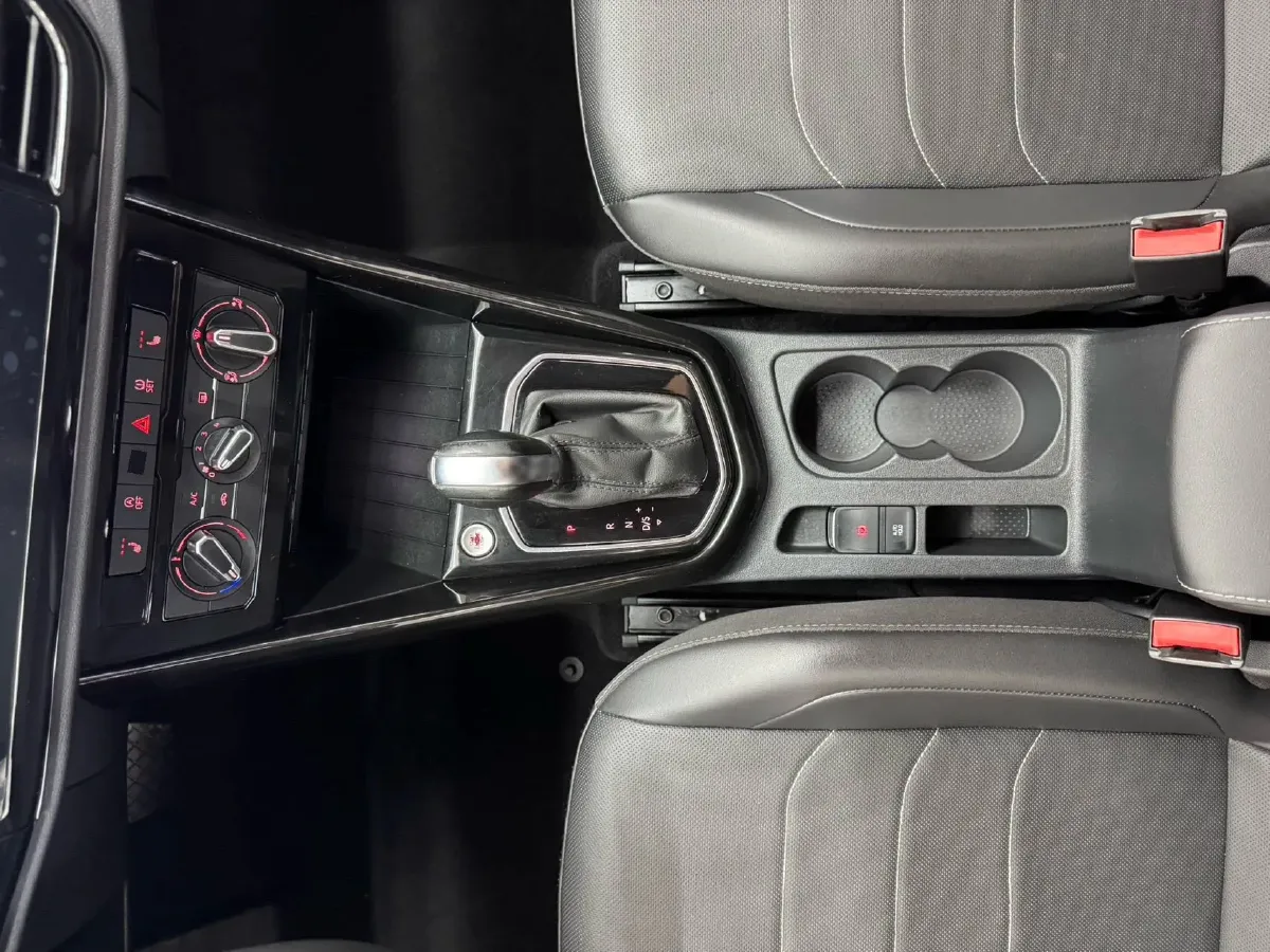 2022 Jetta VS5 1.4T 150HP L4 6AT,autocango,china used car exporter,china ev exporter,chinese used car exporter,chinese used ev exporter