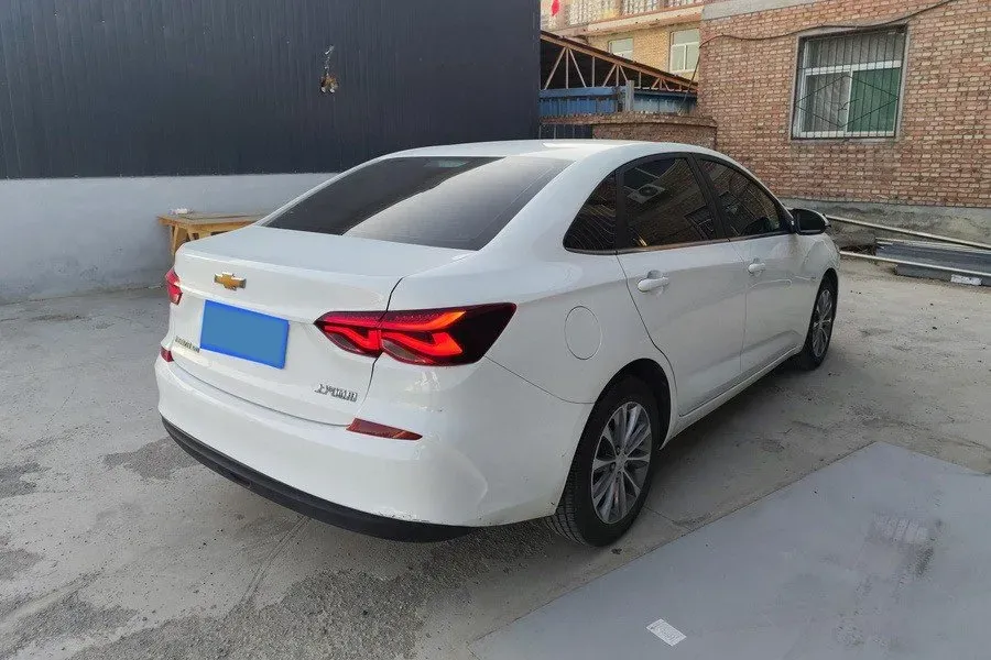 2022 Chevrolet Monza 1.5L 113HP L4 6AT,autocango,china used car exporter,china ev exporter,chinese used car exporter,chinese used ev exporter