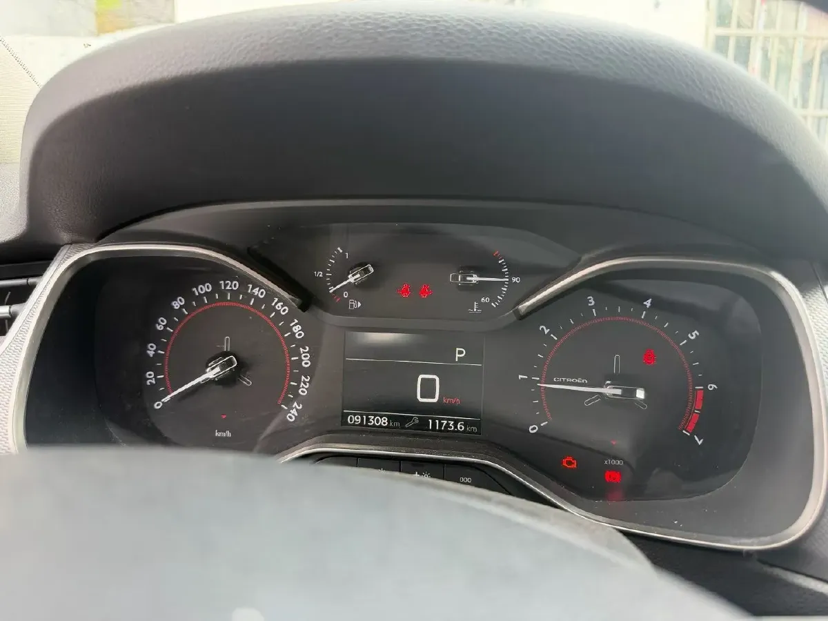 2017 Citroen C5 1.6T 167HP L4 6AT,autocango,china used car exporter,china ev exporter,chinese used car exporter,chinese used ev exporter