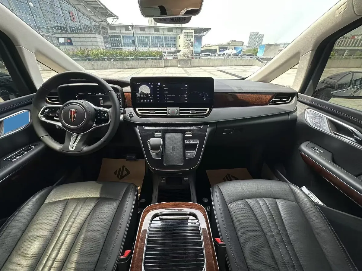 2023 HongQi HQ9 2.0T 252HP L4 8AT,autocango,china used car exporter,china ev exporter,chinese used car exporter,chinese used ev exporter