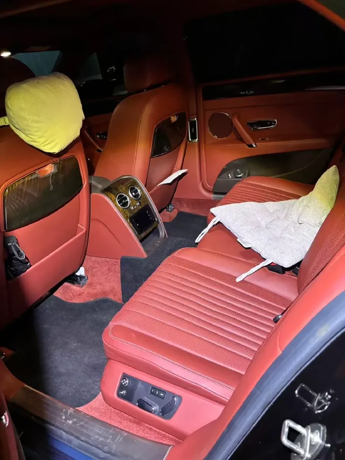 2017 Bentley Flying Spur 4.0T 528HP V8 8AT,autocango,china used car exporter,china ev exporter,chinese used car exporter,chinese used ev exporter