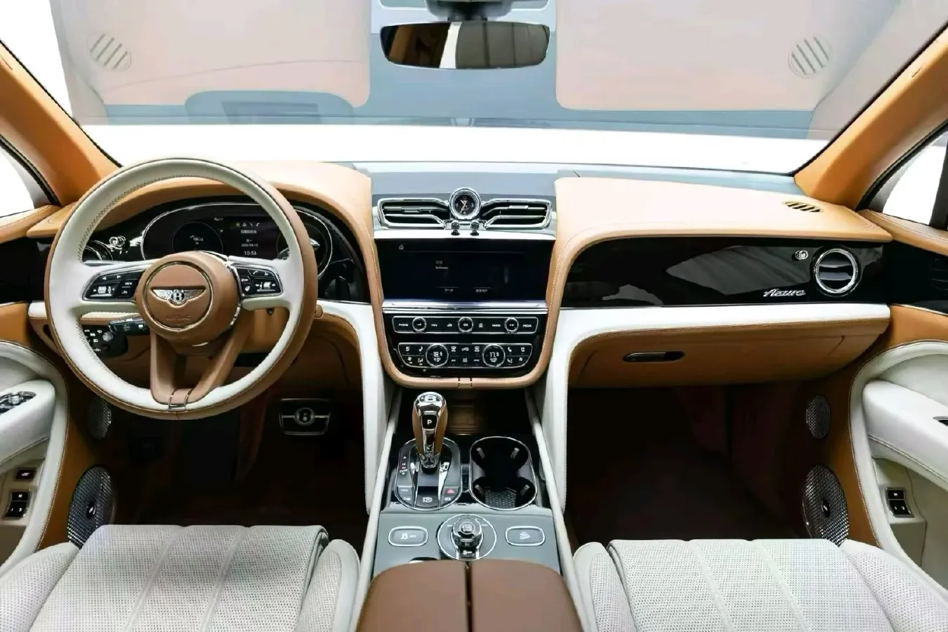 2023 Bentley Bentayga 4.0T 550HP V8 8AT,autocango,china used car exporter,china ev exporter,chinese used car exporter,chinese used ev exporter