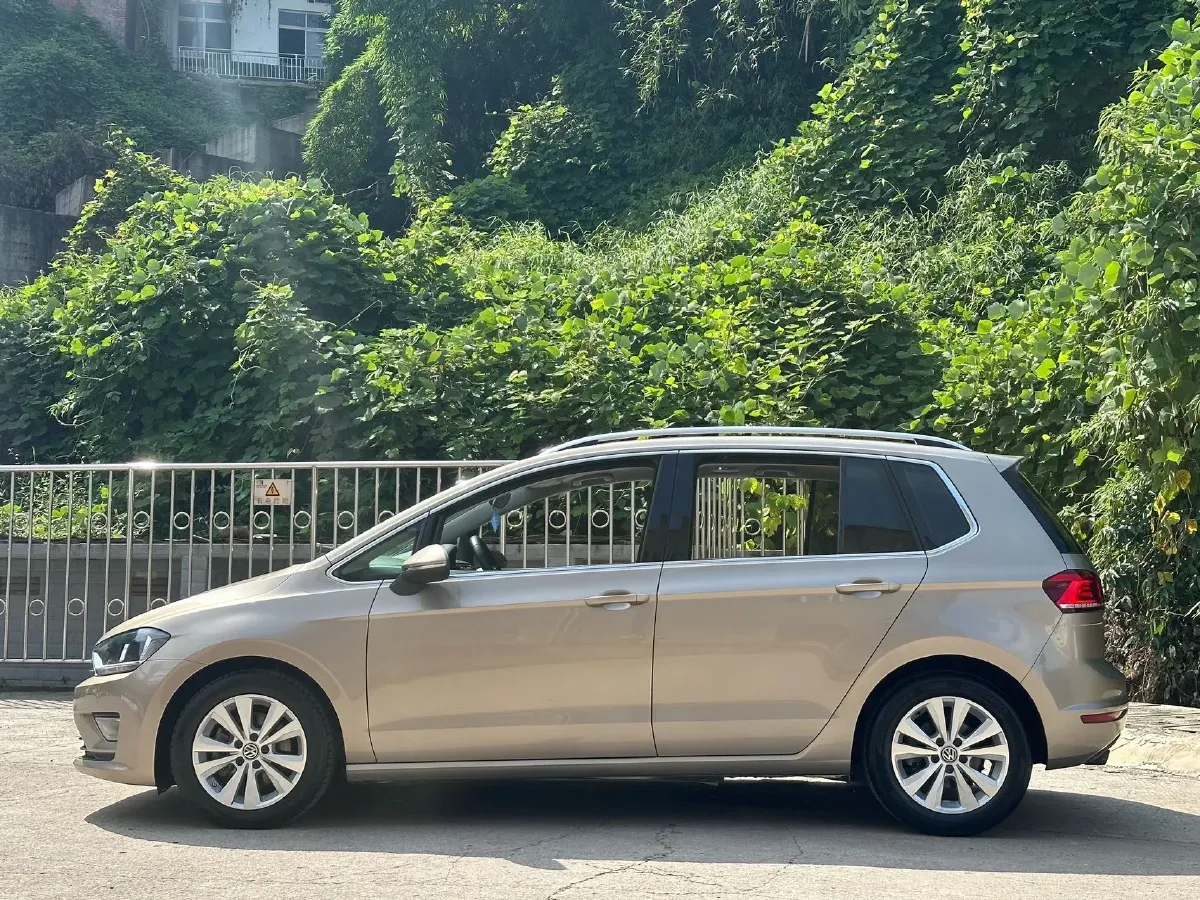 2018 Volkswagen Golf Sportsvan 1.4T 131HP L4 7DCT,autocango,china used car exporter,china ev exporter,chinese used car exporter,chinese used ev exporter