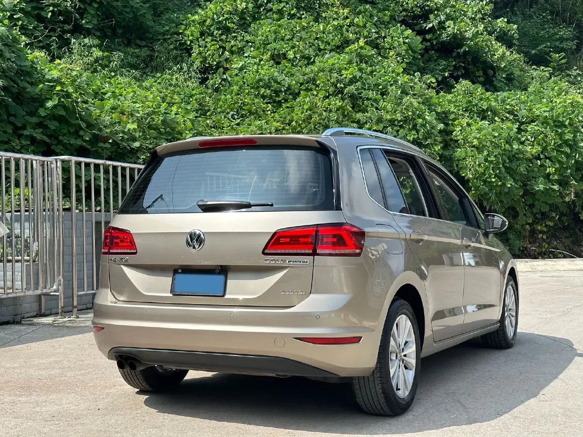 2018 Volkswagen Golf Sportsvan 1.4T 131HP L4 7DCT,autocango,china used car exporter,china ev exporter,chinese used car exporter,chinese used ev exporter