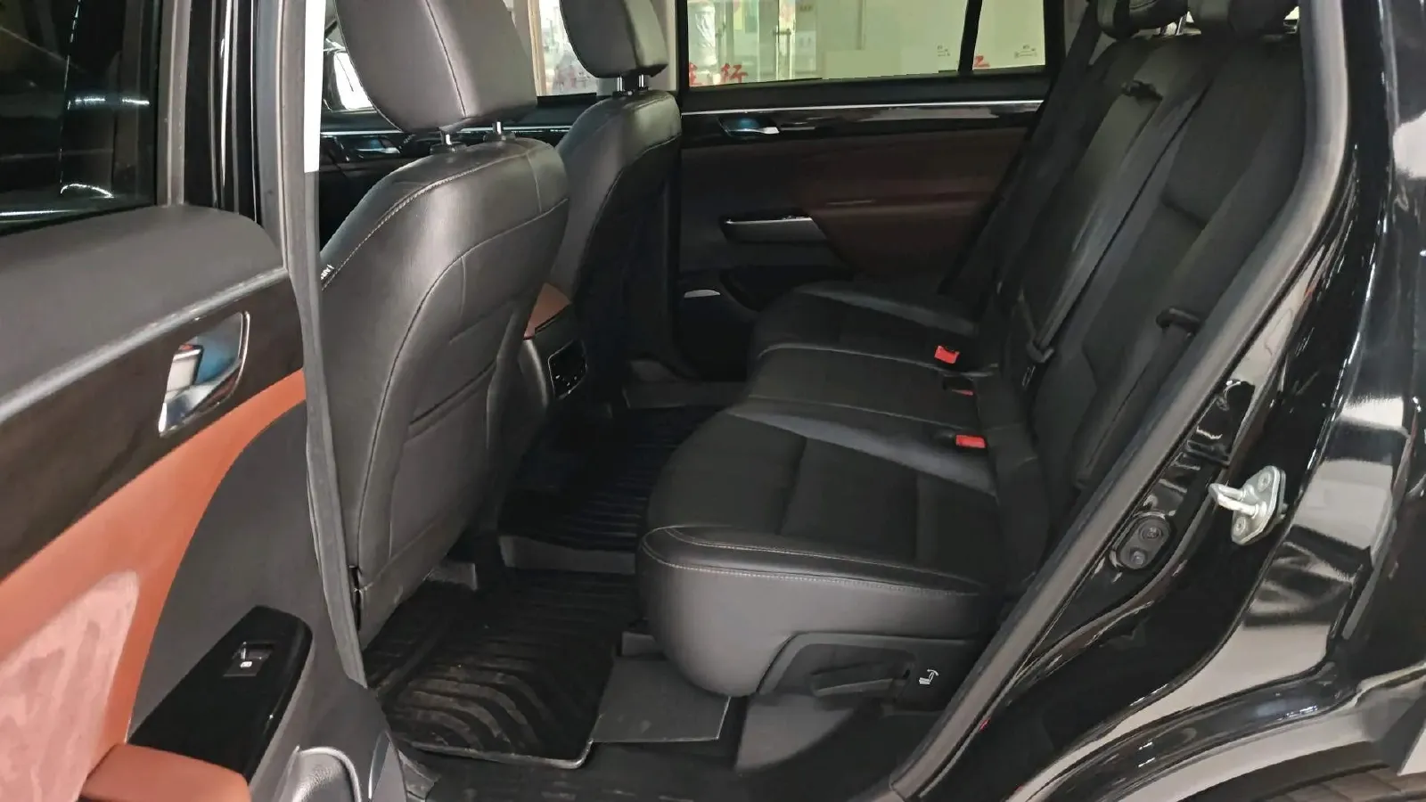 2019 GAC Trumpchi GS8 2.0T 252HP L4 6AT,autocango,china used car exporter,china ev exporter,chinese used car exporter,chinese used ev exporter