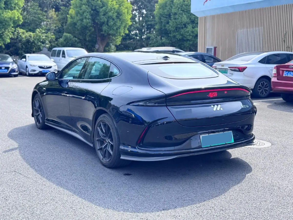 2024 IM L6 BEV 100KWH,autocango,china used car exporter,china ev exporter,chinese used car exporter,chinese used ev exporter