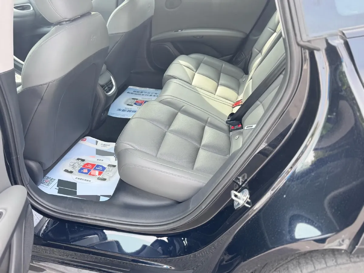 2024 IM L6 BEV 100KWH,autocango,china used car exporter,china ev exporter,chinese used car exporter,chinese used ev exporter