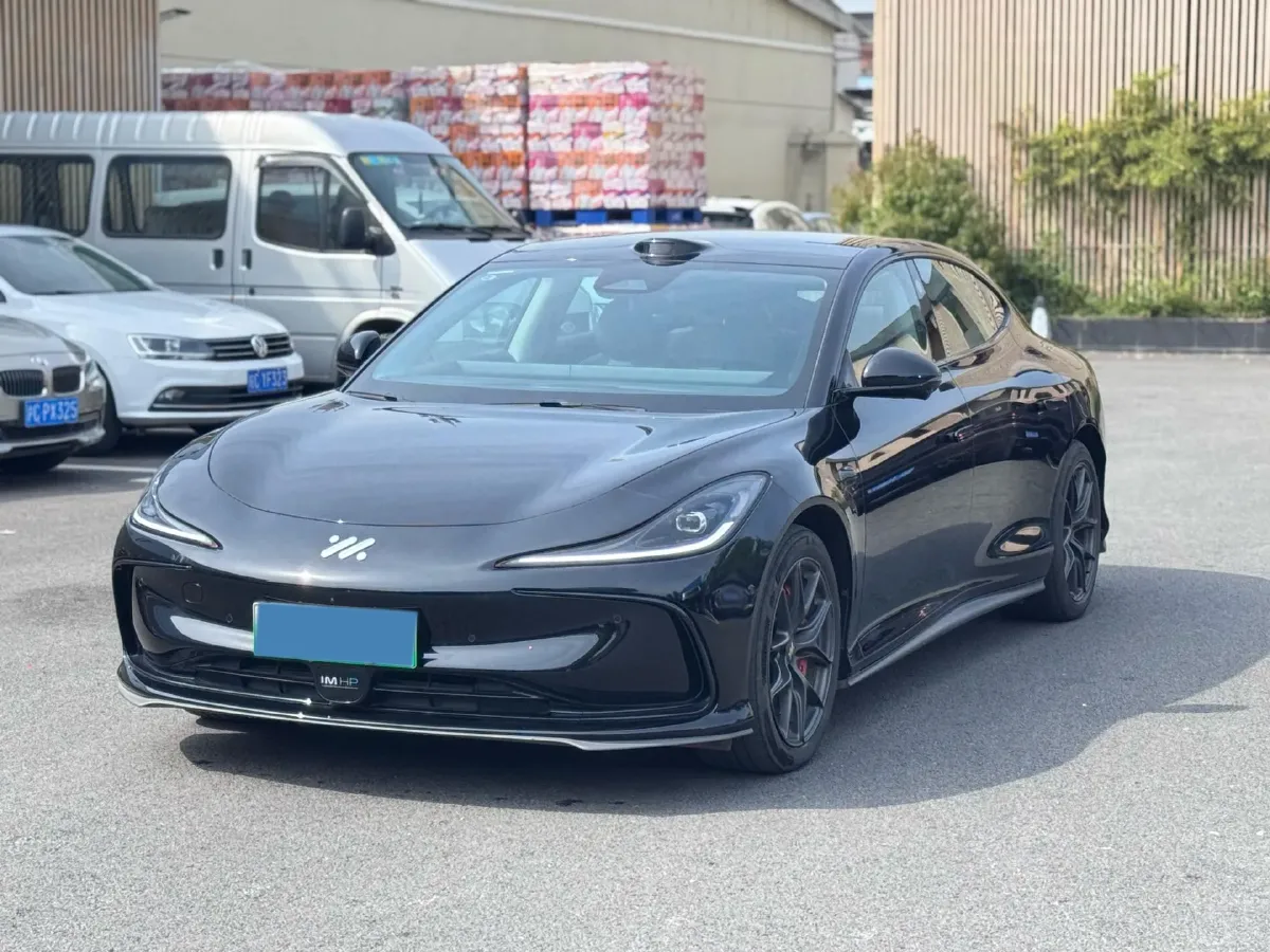 2024 IM L6 BEV 100KWH,autocango,china used car exporter,china ev exporter,chinese used car exporter,chinese used ev exporter