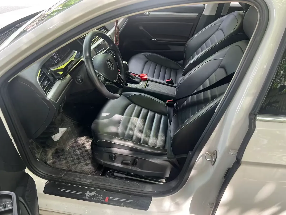 2019 Volkswagen Passat 1.4T 150HP L4 7DCT,autocango,china used car exporter,china ev exporter,chinese used car exporter,chinese used ev exporter