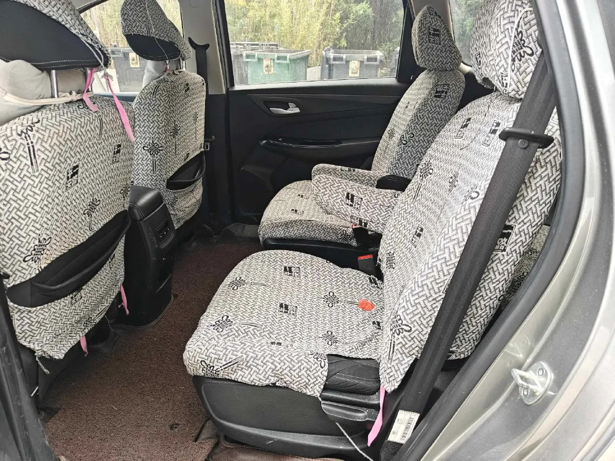 2019 BaoJun 730 1.5L 112HP L4 6MT,autocango,china used car exporter,china ev exporter,chinese used car exporter,chinese used ev exporter